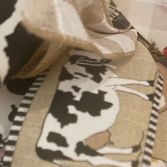COW THEMED wreath. UDDERLY adorable large custom hand crafted 24-26” wreath COWS - Picture 8 of 10